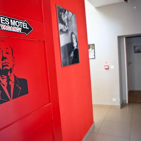 Pepe Hostel *